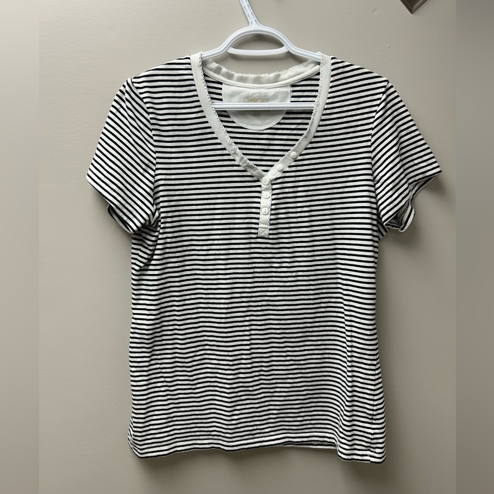 Cherokee Women’s Black‎ & White T Shirt